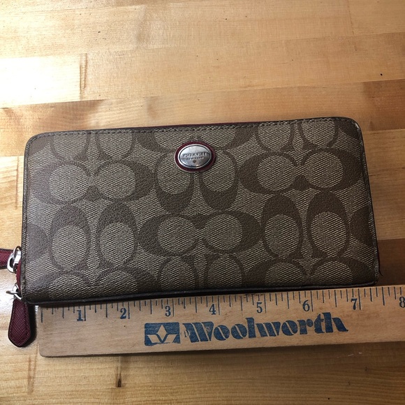 Coach Peyton Signature Brown and Red Zip Around Wallet - Picture 13 of 16